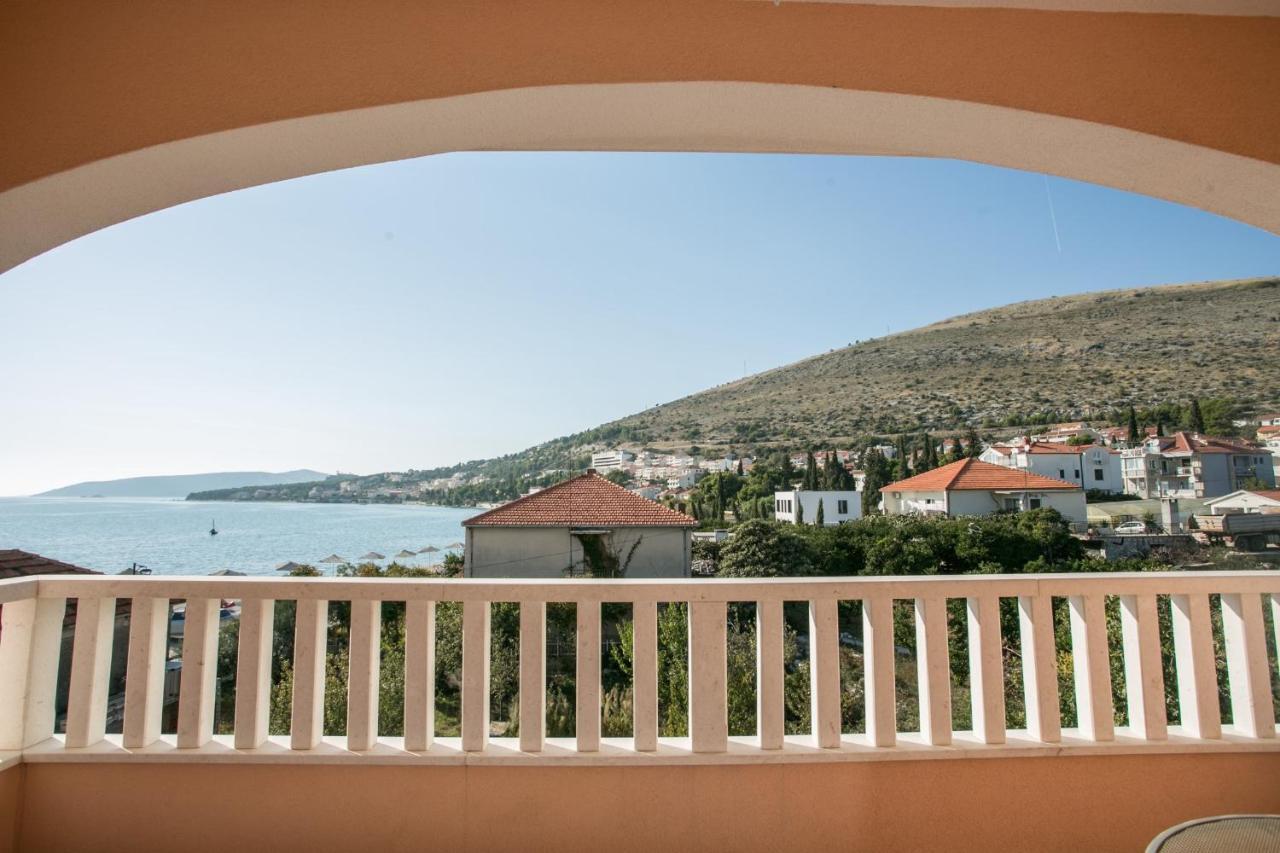 Kaja - Right Next To The Beach Trogir Exterior foto